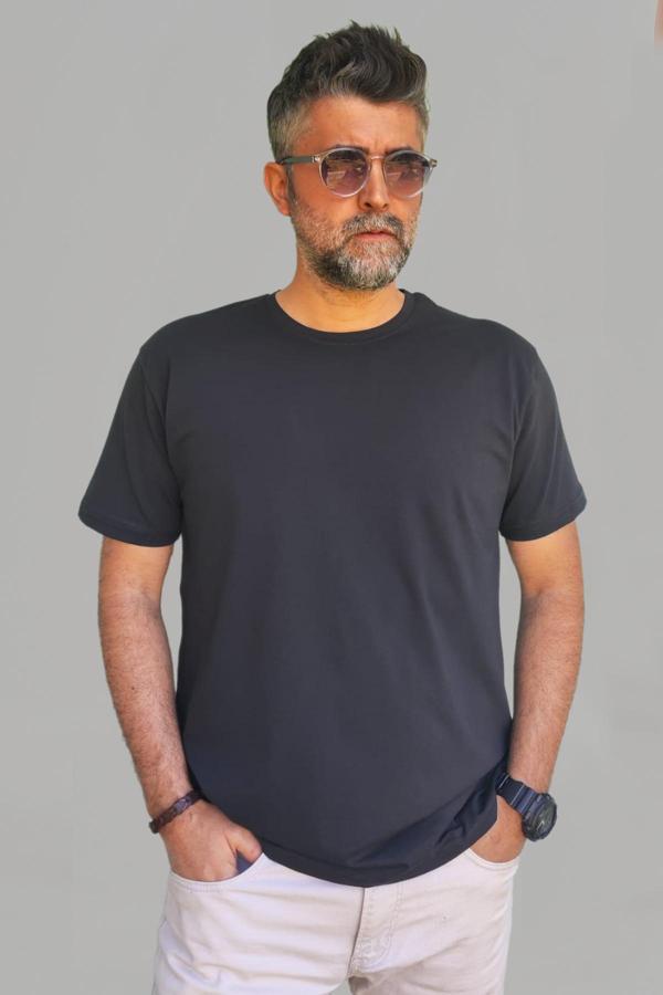 Vien&Karl Erkek Siyah Slim Fit Bisiklet Yaka Pamuk Elastan Basic Tişört - Image 1
