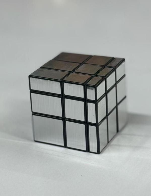 3x3x3 Mirror Sihirli Zeka Küpü Geometrik Asimetrik Gümüş Gri - Image 1