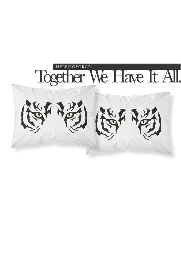 Helen George Besties Yastık Kılıfları - Image 1