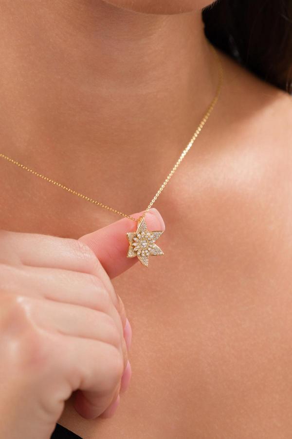 Acestes Design Lotus Nilüfer Çiçeği Parlak Beyaz Zirkon Taşlı Tasarım 925 Ayar Kolyeler - Image 1