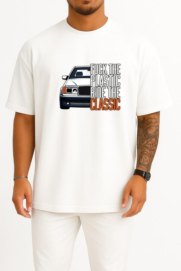 Oversize Plastik Araba Kullanma Klasik Araba Kullan Göğüs Baskılı Unisex T-Shirt - Image 1