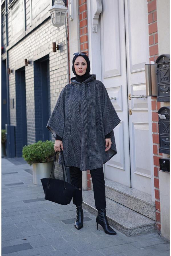 Kadeem Milena Balıksırtı Kaşe Panço – 2012 - Image 1