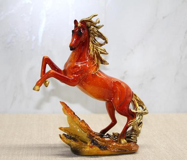 Polyester Gold Detaylı Şahlanmış At Figürü - Image 1