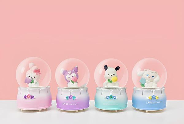 Kuromi Işıklı Kar Küresi 7 Cm - Image 1