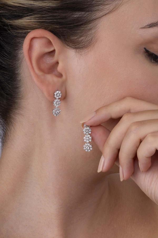 Gümüş Pazarım Papatya Montürlü Rodyum Kaplama 925 Ayar Gümüş Küpe - Image 1