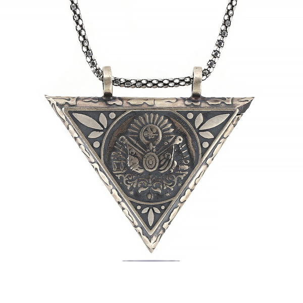 925 Ayar Gümüş Üçgen İçi Açılabilen Osmanlı Arma Muskalık Gümüş Kolye - Image 1