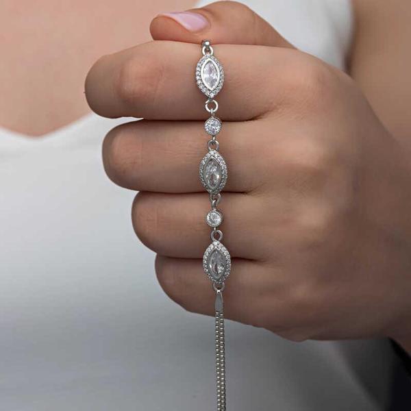 925 Ayar Gümüş Mekik Zirkon Taşlı Kadın Bileklik - Image 1