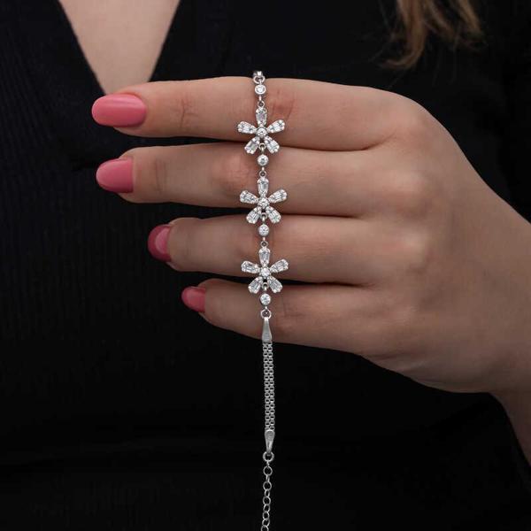 925 Ayar Gümüş Baget Çiçek Desenli Kadın Bileklik - Image 1