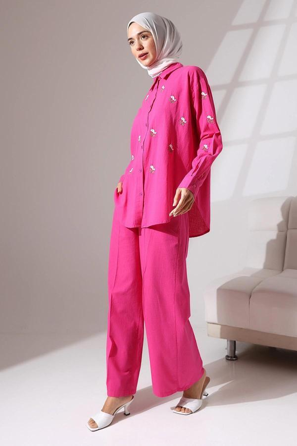 100% Pamuk Keten Günlük ve Rahat Çiçek Desen Nakışlı Gömlek Pantolon Yazlık Alt Üst Takım - Image 1