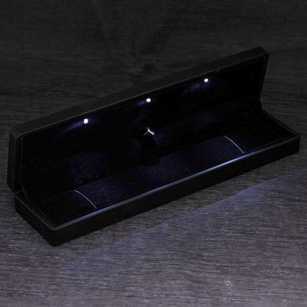 Işıklı Siyah Renk Bileklik ve Tesbih Kutusu - Image 1