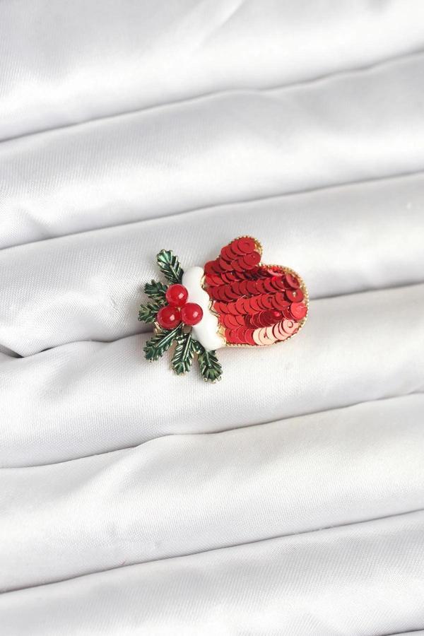 Kırmızı Model Yılbaşı Temalı Broş - Image 1