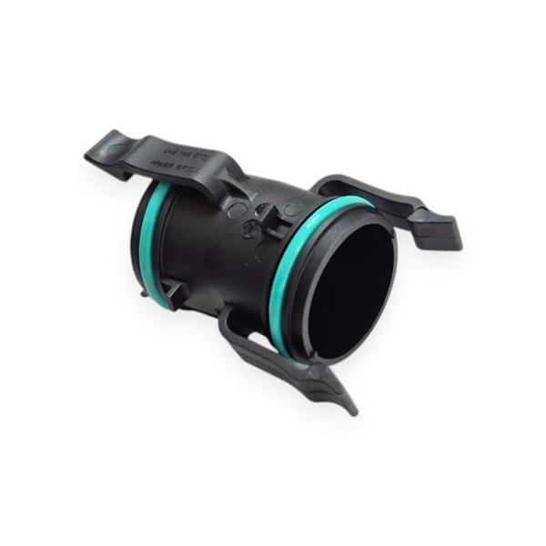 Seat Leon 2013-2016 TSi Motor Turbo Ara Boru Plastik 04E145875F - Image 1