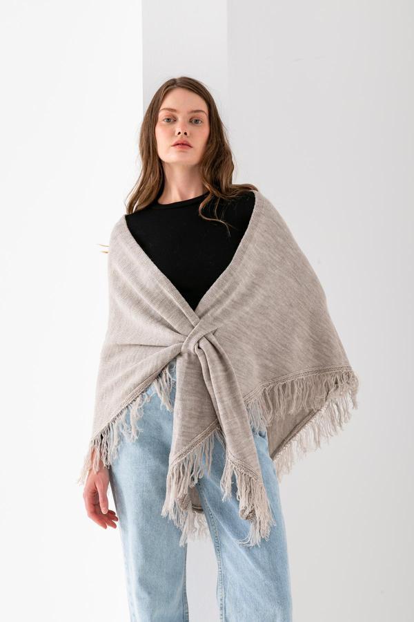 Wega Moda Kadın Üçgen Püsküllü Şal, Püsküllü Şık Kadın Şal Modeli, Omuz Şalı, Püsküllü Üçgen Kadın Omuz Şalı. - Image 1