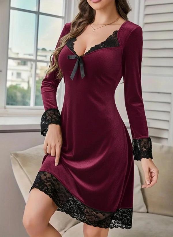 MDB Kadın Uzun Kollu V Dantel Yakalı Mini Kadife Elbise - Image 1