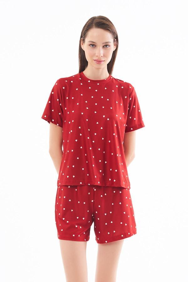 Premium Şortlu Kadın Pijama Takımı Kırmızı Kalp Desenli Yumuşak Dokulu Bisiklet Yaka Kısa Kollu - Image 1
