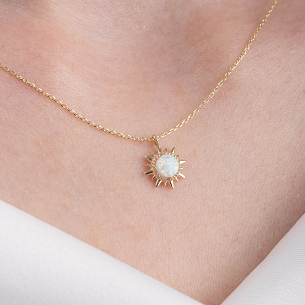 Altın Kolye - 14 Ayar Beyaz Opal Taşlı Güneş Motifli Altın Kolye - Image 1