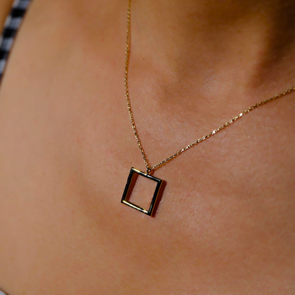 Gümüş Kolye - Kare Desenli Tasarım 925 Ayar Gümüş Kolye-Kare Geometrik Şans Kolyesi- Hediyelik Kolye - Image 1