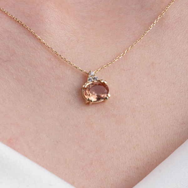 Gümüş Kolye - 1.15 Karat Zultanit Sade Modern Tasarım Minimal Doğal Taşlı 925 Ayar Gümüş Kolye - Image 1