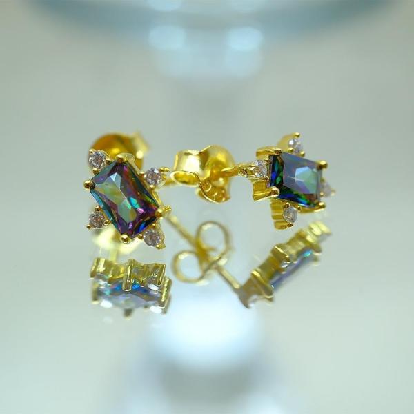 Gümüş Küpe - Octagon Kesim Mistik Topaz Taşlı 0.95 Karat Pırlanta Montürü 925 Ayar Gümüş Küpe - Image 1