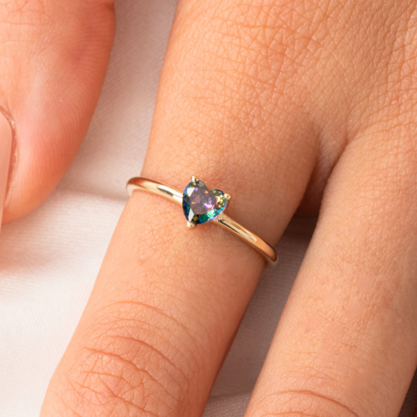 Gümüş Yüzük - 0,60 Karat Mistik Topaz Taşlı Kalp Tektaş Evlilik Teklifi 925 Ayar Gümüş Yüzük - Image 1