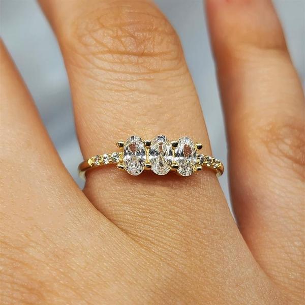Gümüş Yüzük - 0.60 Karat Zirkon Oval Taşlı Tria 925 Ayar Gümüş Evlilik Teklifi Yüzüğü - Image 1
