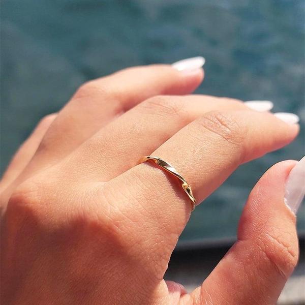 Gümüş Yüzük - Helezon Modern Tasarım Taşsız Minimal 925 Ayar Gümüş Yüzük - Image 1