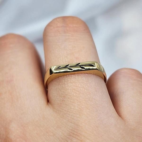 Gümüş Yüzük - Yaprak İşlemeli Modern Tasarım 925 Ayar Gümüş Yüzük - Image 1