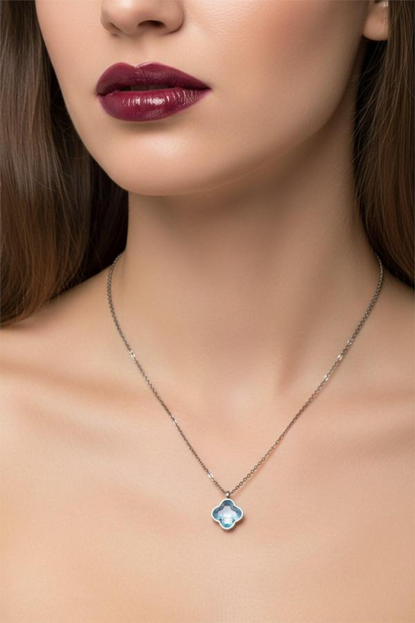 Gümüş Renk Mavimsi Taş Beş Yapraklı Stilize Çiçek Model Sf Zincir Çelik Kolye -  3796 - Image 1