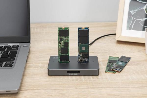 2’si 1 Arada M.2 NVMe + SATA SSD Docking Station – USB-C, SD Express, 10Gbps Hız - Image 1