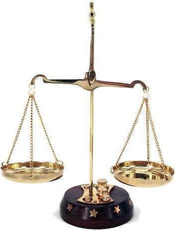 Terazi Ahşap 20gr Dekoratif Ahşap Ve Pirinçten Hediyelik - Image 1