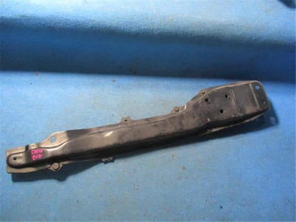 Travers Corolla 00-02 Ön (Oem No: 51204-12082) - Image 1