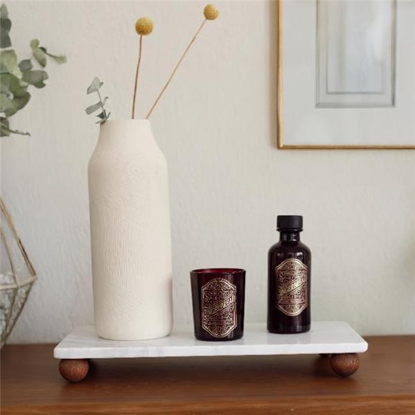 Akayev Mermer Beyaz 30x15 Cm Ahşap Boncuk Ayaklı Sunumluk - Image 1