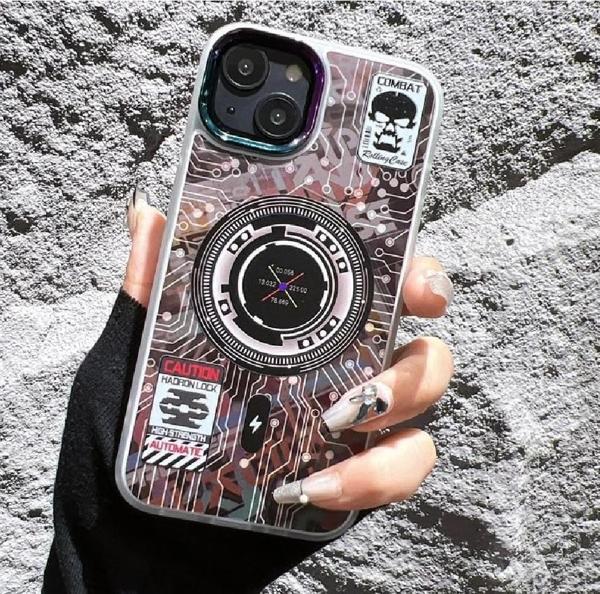 MagSafe Uyumlu iPhone 15 Pro Koruma Kılıfı, Bordo Çok Renkli, Devre Tasarımlı, Döner Kilit Göstergeli - Image 1