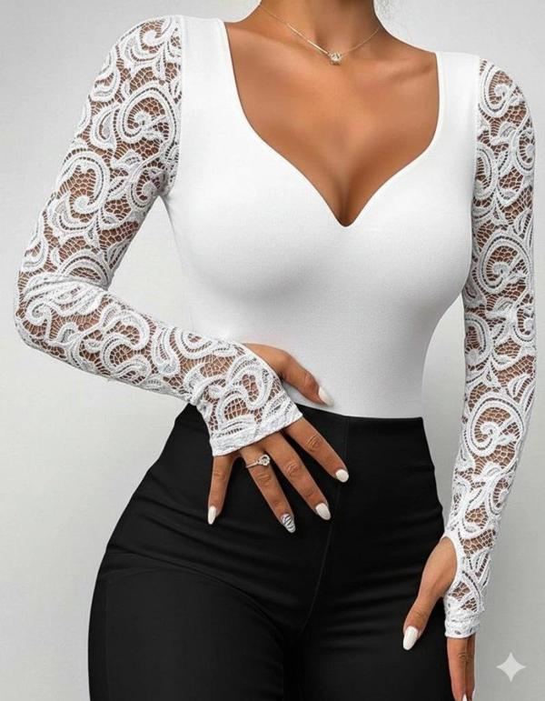 MDB Kadın Uzun Kollu Dantelli Dekolte Detaylı Dalgıç Bluz - Image 1
