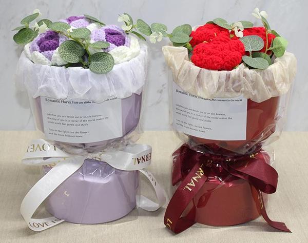 El Örgüsü Romantik Gül Buketi - Image 1