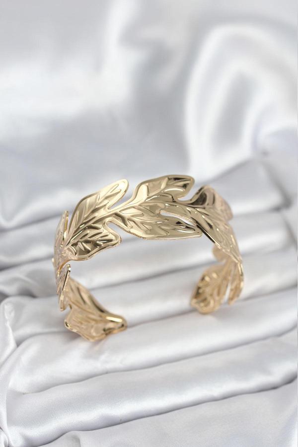 Gold Renk Pirinç Levha Yaprak Model Kadın Bileklik - EBJ251025W38268 - Image 1