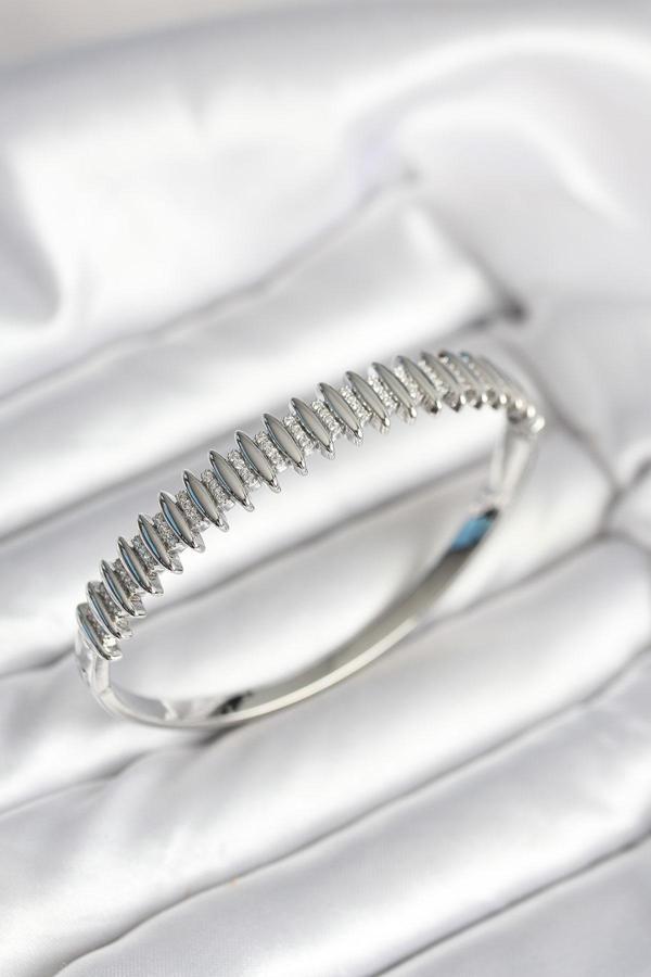 Gümüş Renk Zirkon Taşlı Pirinç Kadın Kelepçe - EBJ251010W38192 - Image 1