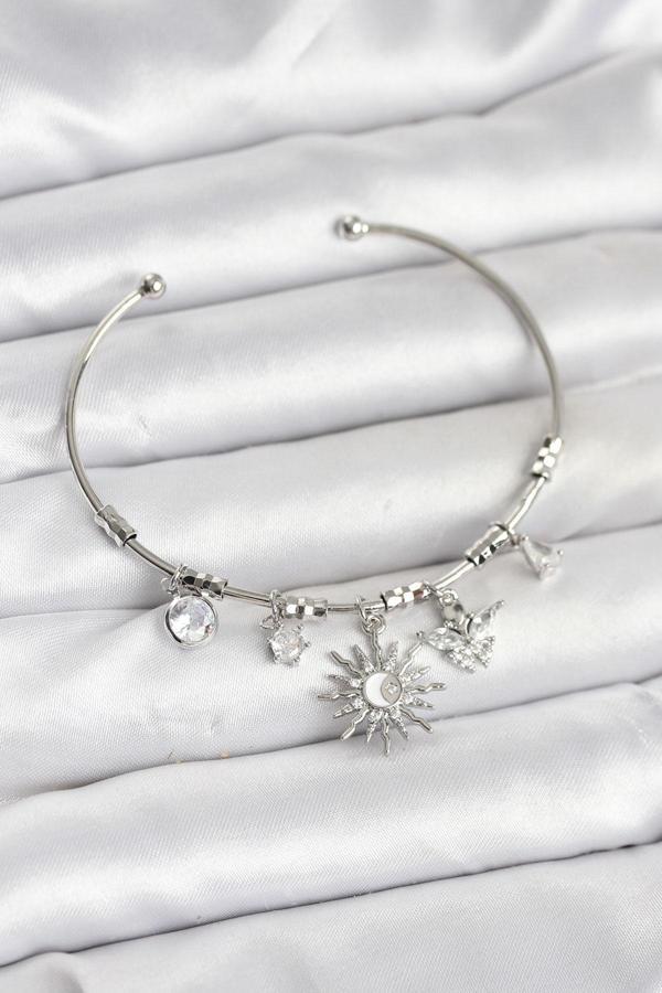 Güneş Charmlı Gümüş Renk Pirinç Kadın Bileklik - EBJ251010W38214 - Image 1