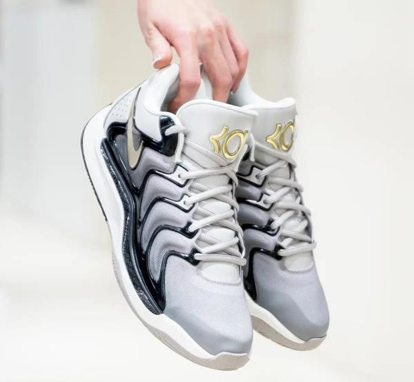 NİKE KD17 'Light Iron Ore' ERKEK BASKETBOL AYAKKABISI - Image 1