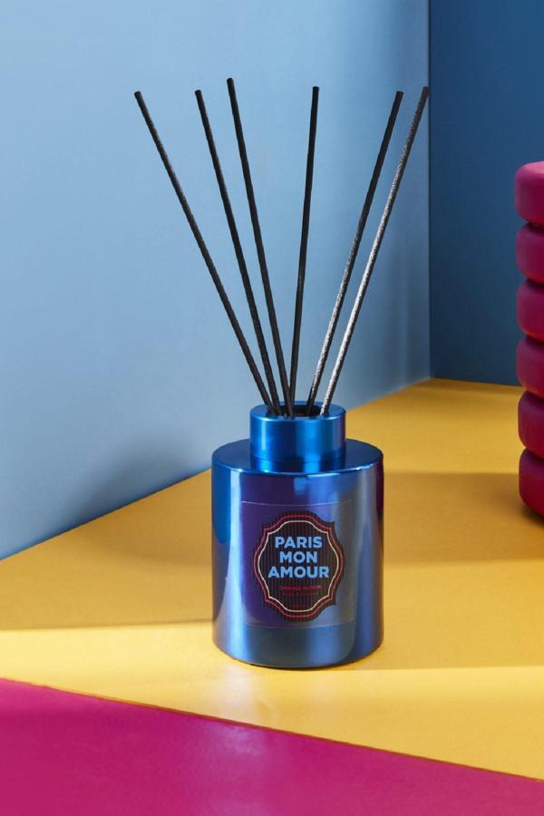 Karaca Home Pop Art Koleksiyonu Paris Mon Amour Orange Bloom Çubuklu Ortam Kokusu - Image 1