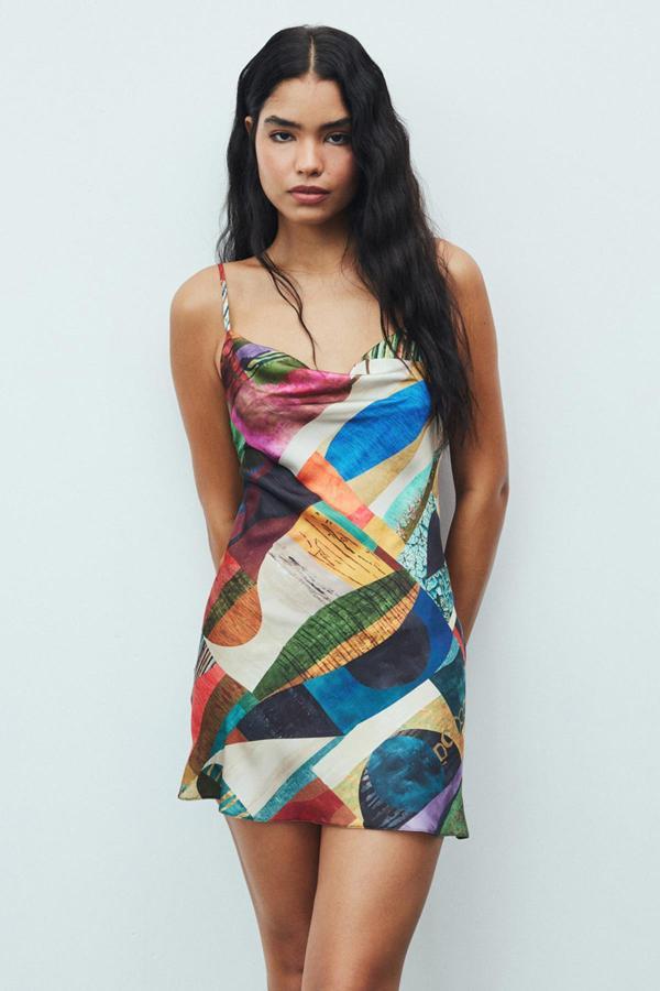 Êtincelle Coloré Desenli Degaje Yaka Askılı Kısa Saten Gecelik - Image 1