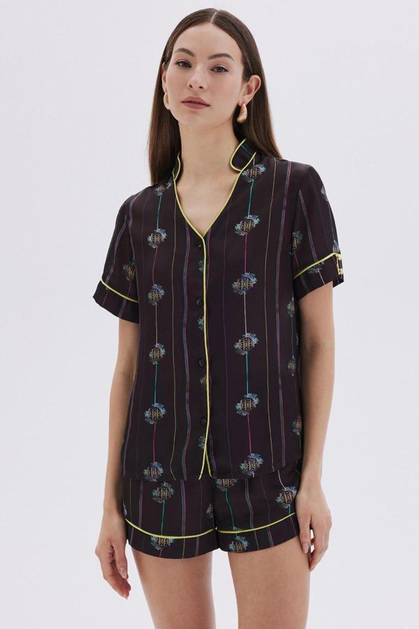 Elucious Desenli Kısa Saten Pijama Takımı - Image 1