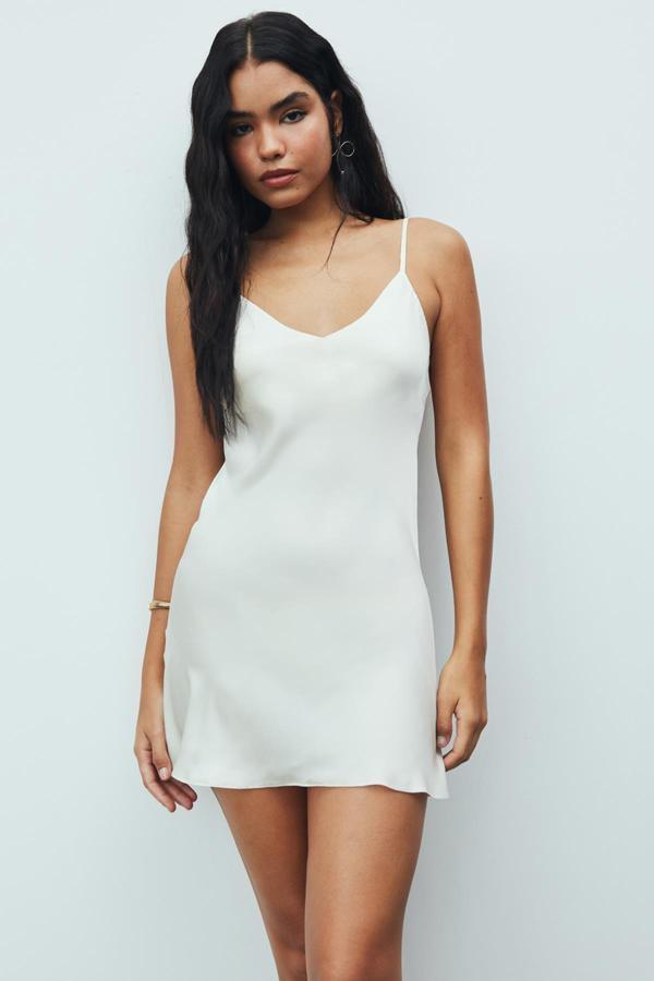 Cendre Ekru V Yaka Askılı Kısa Saten Gecelik - Image 1