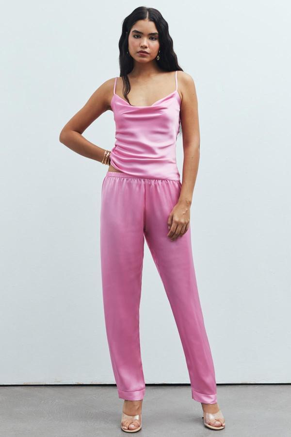 Brûleur Şeker Pembesi Degaje Yaka Askılı Uzun Saten Pijama Takımı - Image 1