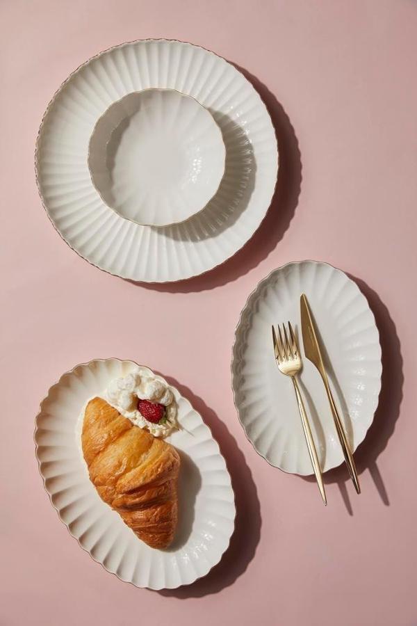 Kütahya Porselen Bone Luz Form 27 Parça 6 Kişilik Yemek Altın File - Image 1