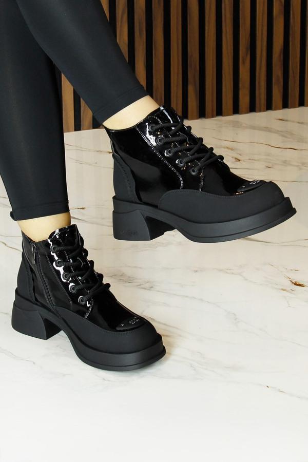 Erkan saçmacı  Siyah Rugan Bağcıklı Fermuarlı Kürk Astarlı Yuvarlak Burun Kalın Topuklu Günlük Bot - Image 1