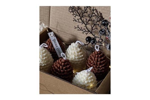 El Yapımı Kokulu kozalak figürlü Dekoratif Mum 3 adet - Image 1