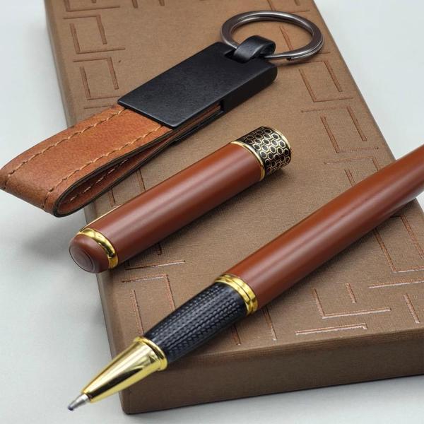 Kutulu Kalem Anahtarlık Set - Image 1