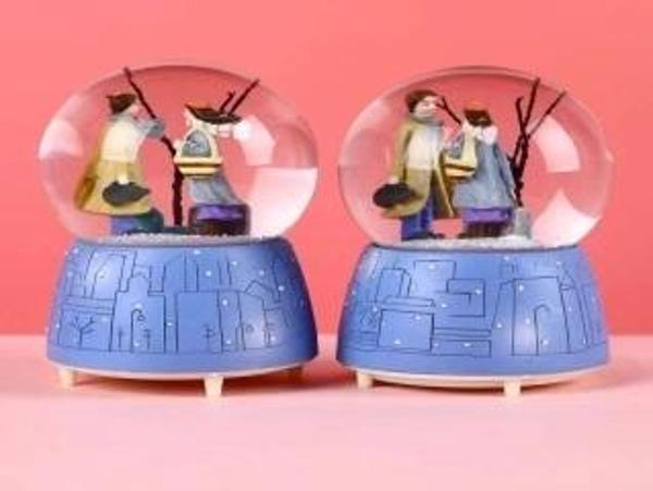 Işıklı Müzikli Kar Küresi Orta Boy Mh-97 - Image 1