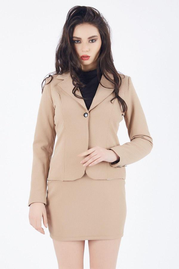 Sense Önü Tek Düğmeli Manşetler Çift Düğmeli Likralı Fitilli Ceket Bej Ckt32385
Ckt32385 - Image 1